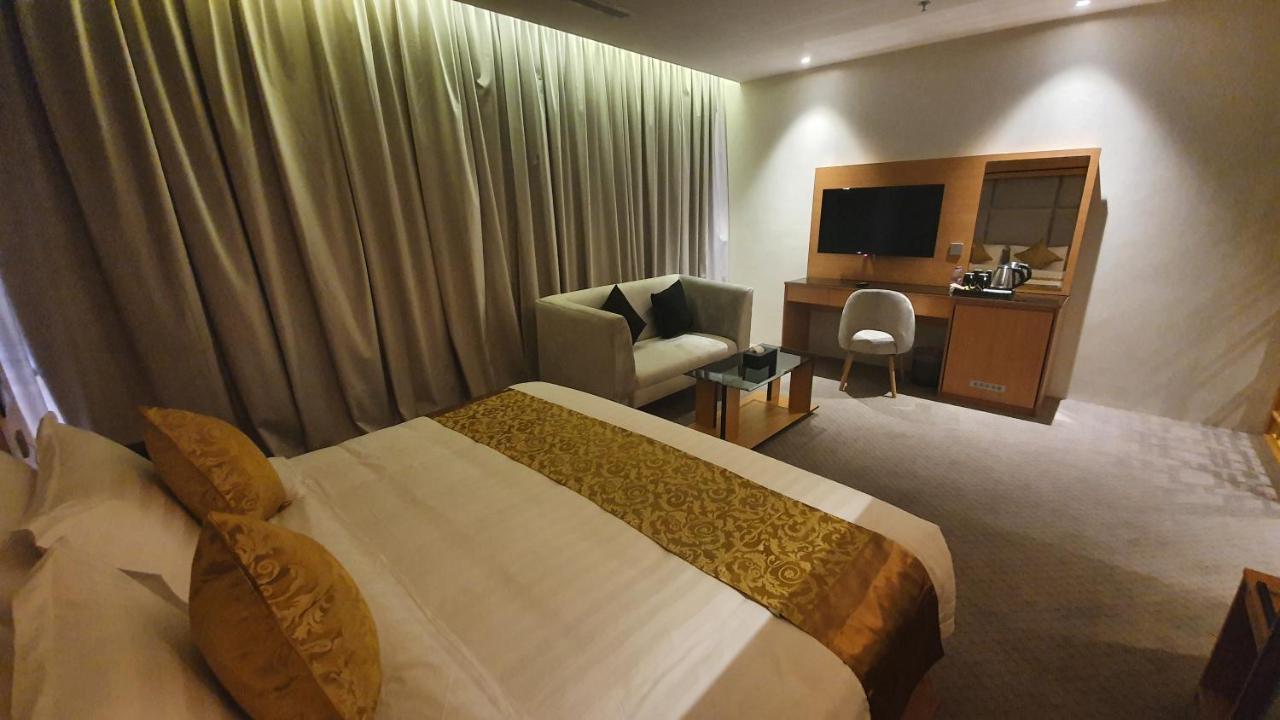 Al Rayyan Tower Hotell Jidda Eksteriør bilde